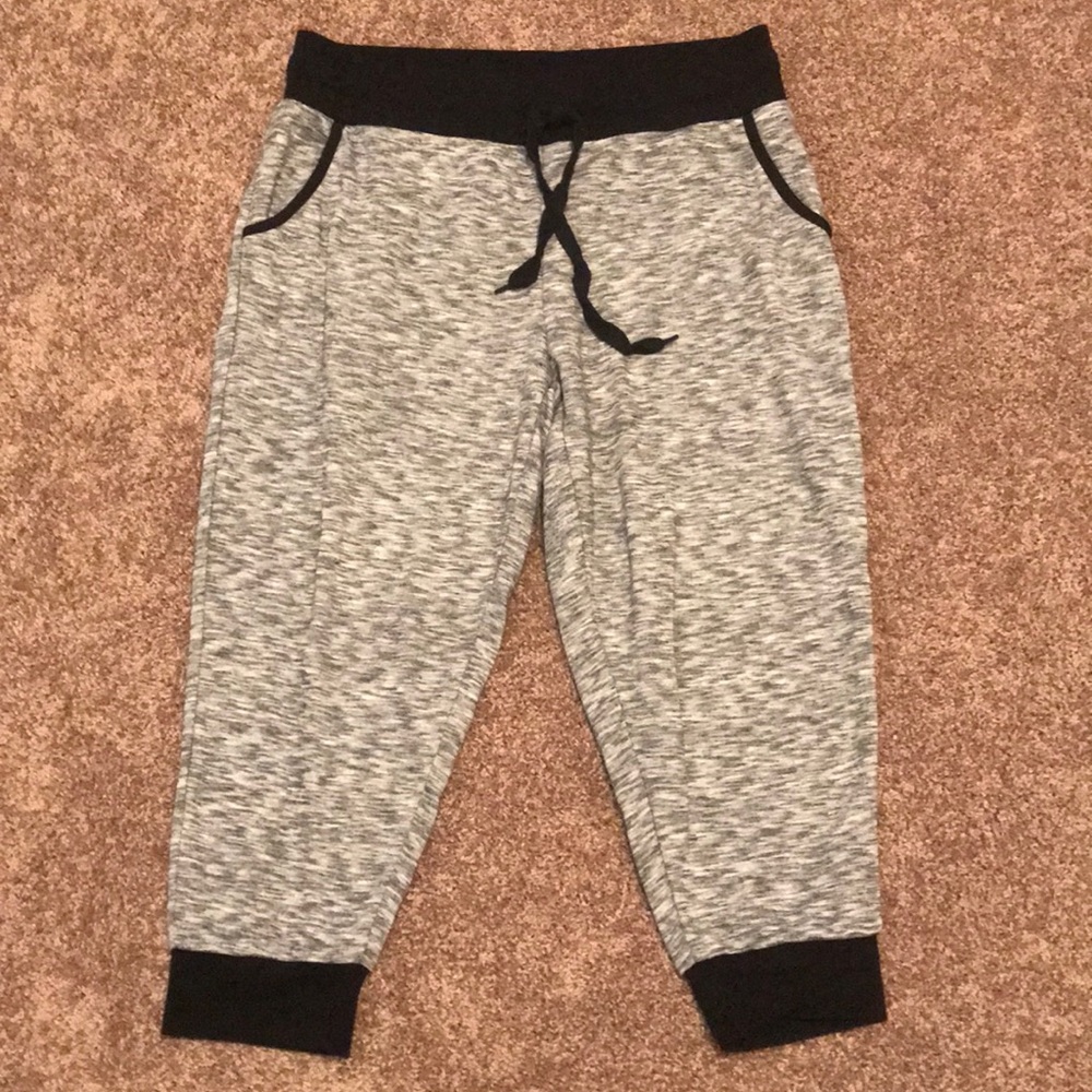 Rue21 capris
